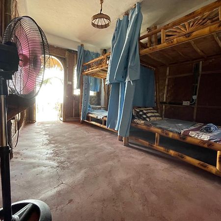 Voodoo House Bed & Breakfast Lalao Bagian luar foto