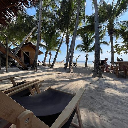 Voodoo House Bed & Breakfast Lalao Bagian luar foto