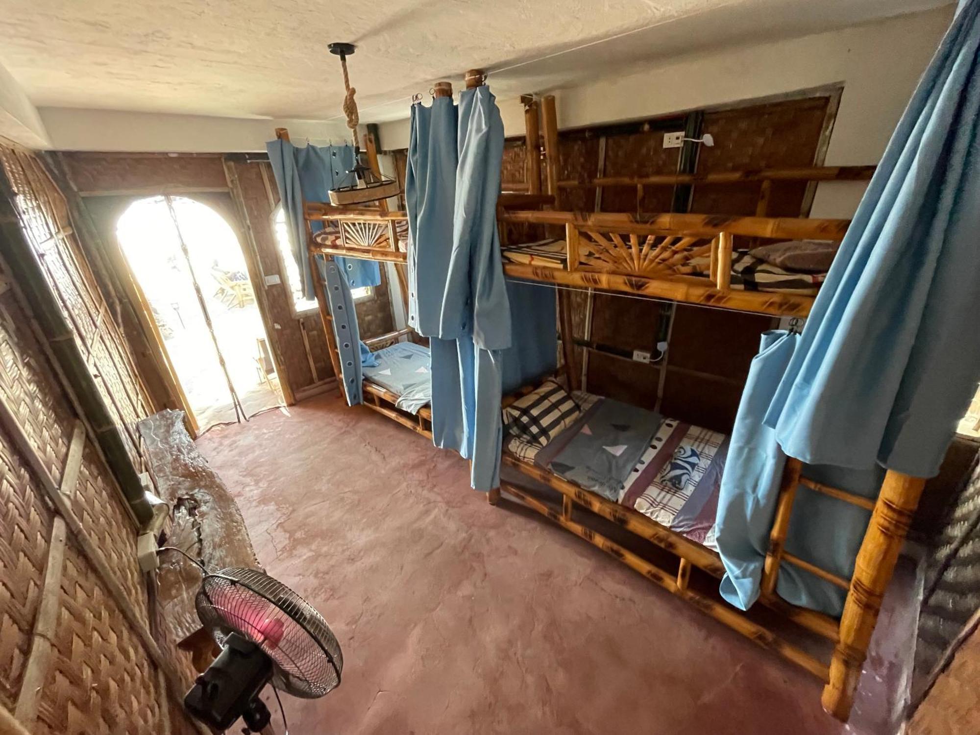 Voodoo House Bed & Breakfast Lalao Bagian luar foto