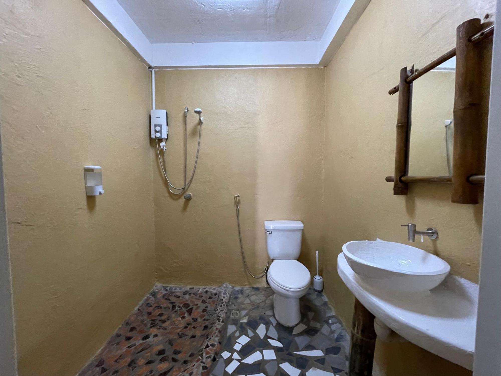 Voodoo House Bed & Breakfast Lalao Bagian luar foto