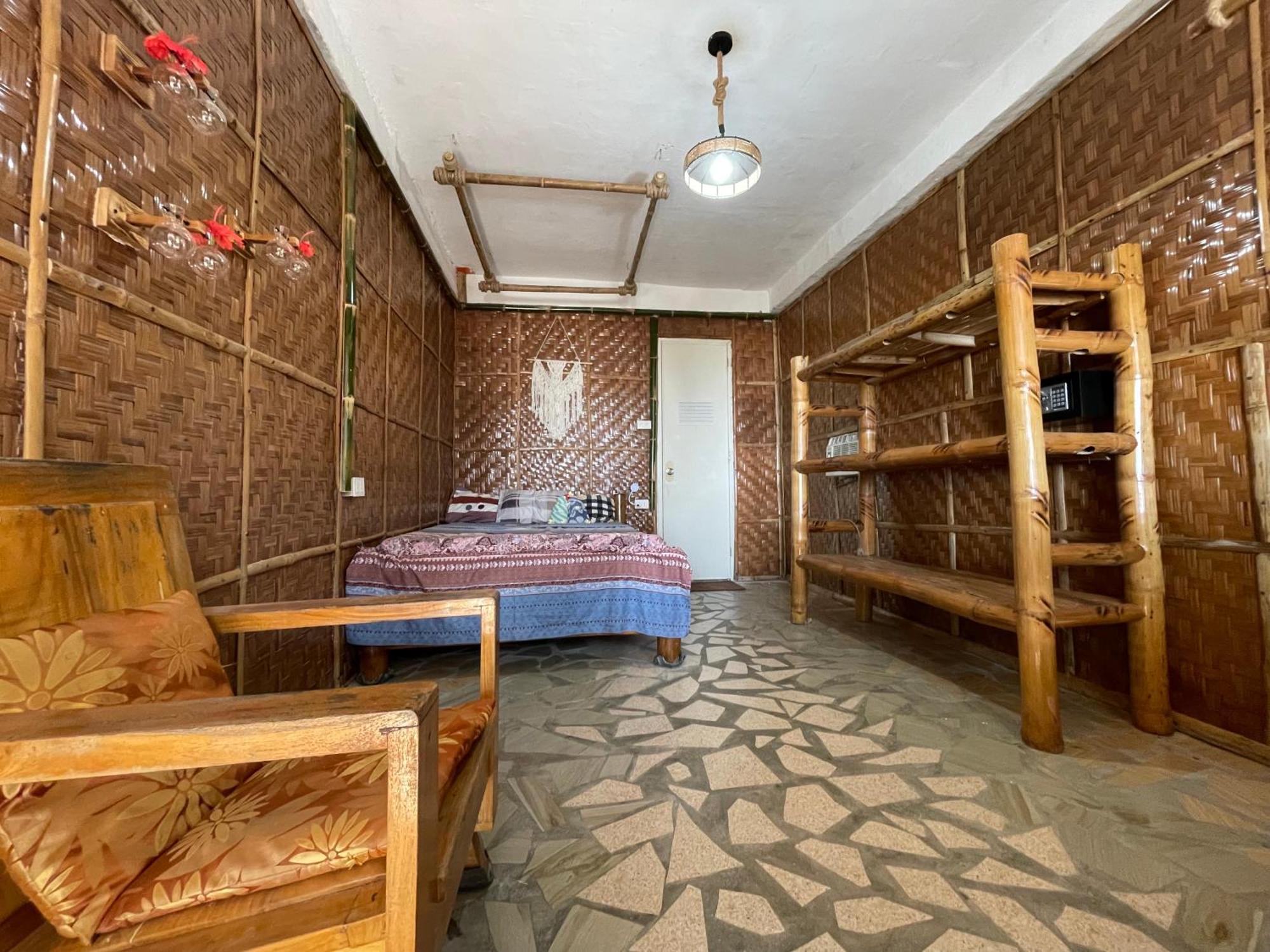 Voodoo House Bed & Breakfast Lalao Bagian luar foto