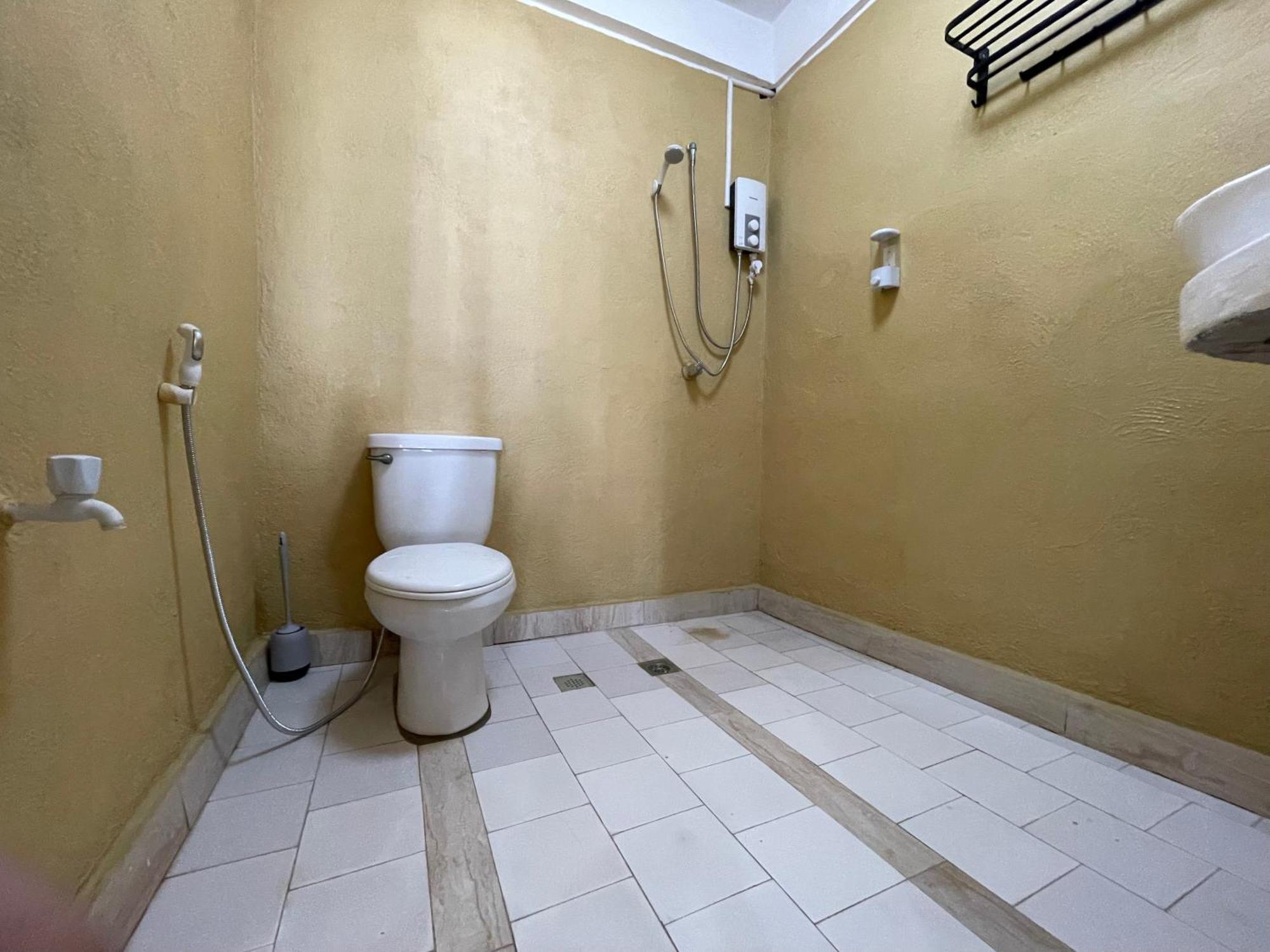 Voodoo House Bed & Breakfast Lalao Bagian luar foto