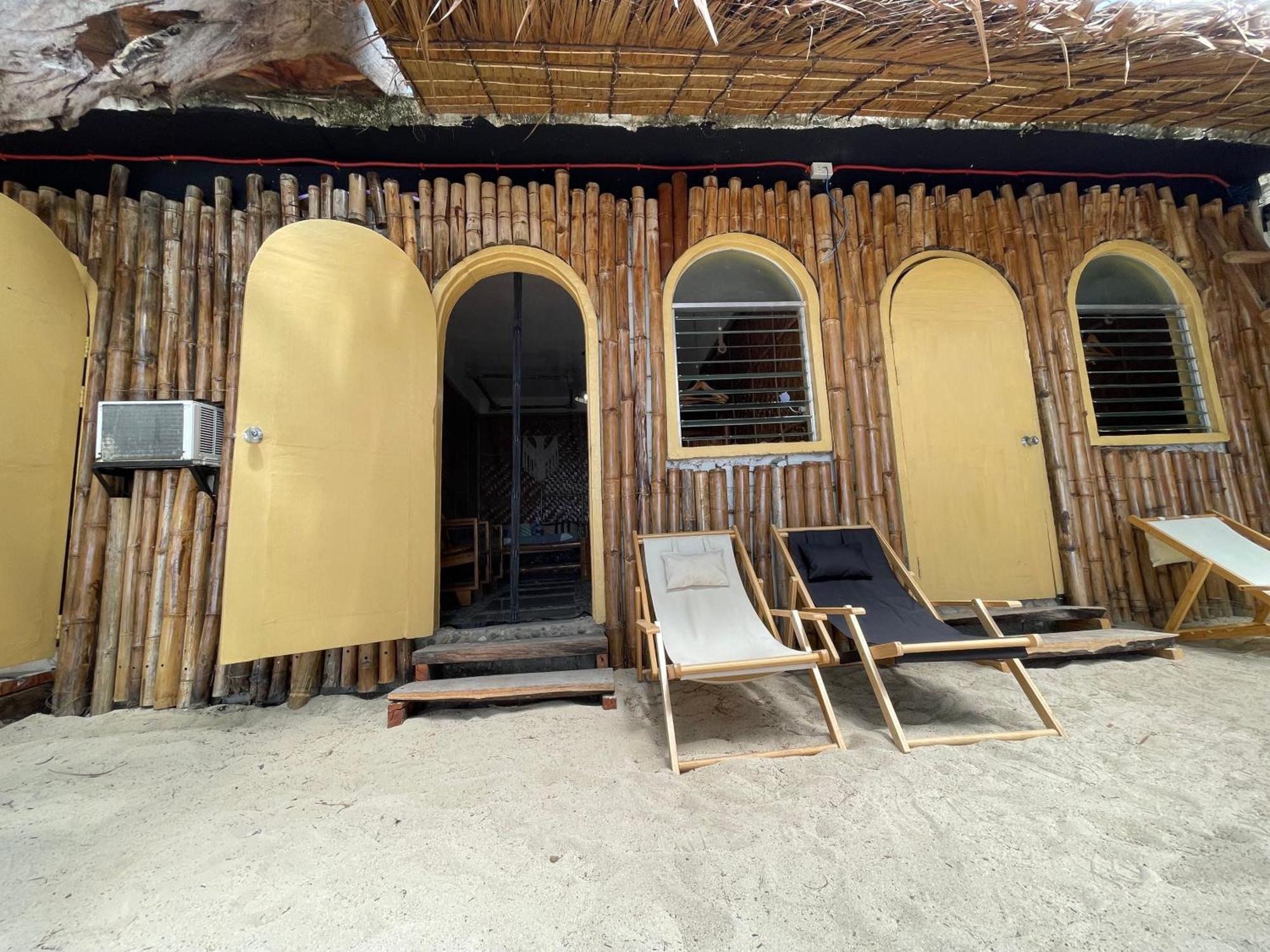 Voodoo House Bed & Breakfast Lalao Bagian luar foto