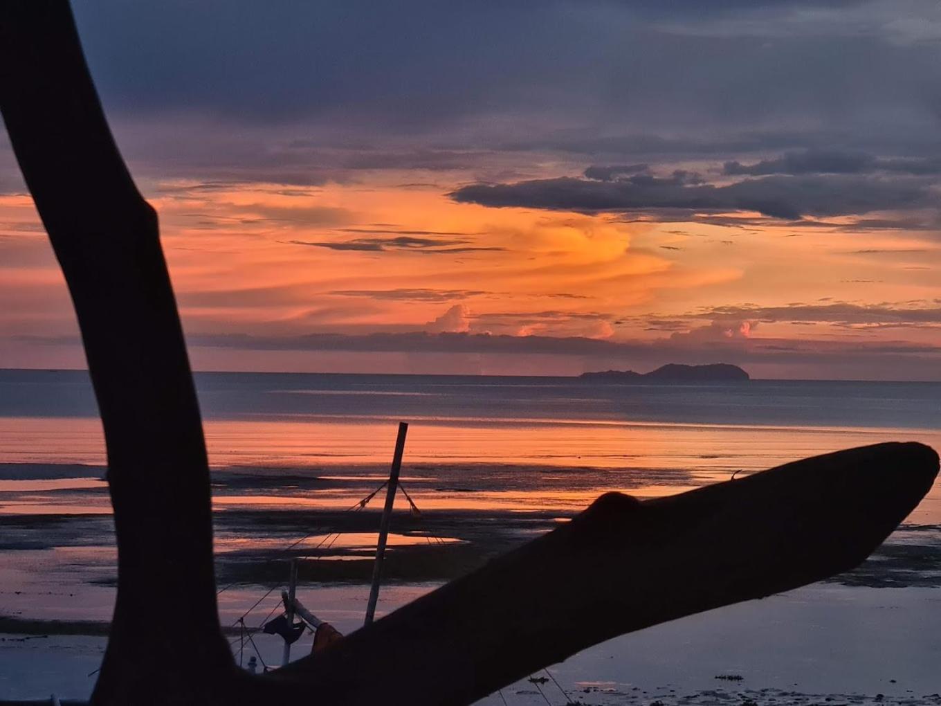 Voodoo House Bed & Breakfast Lalao Bagian luar foto